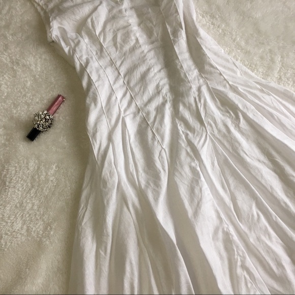 🆕{BGN Studio} White Linen dress + metallic detail - Picture 7 of 8